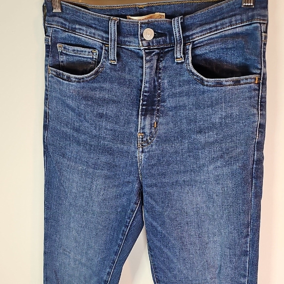 Levi's 720 Women's 28x30 High Rise Dark Blue Skinny Jeans - Picture 2 of 10